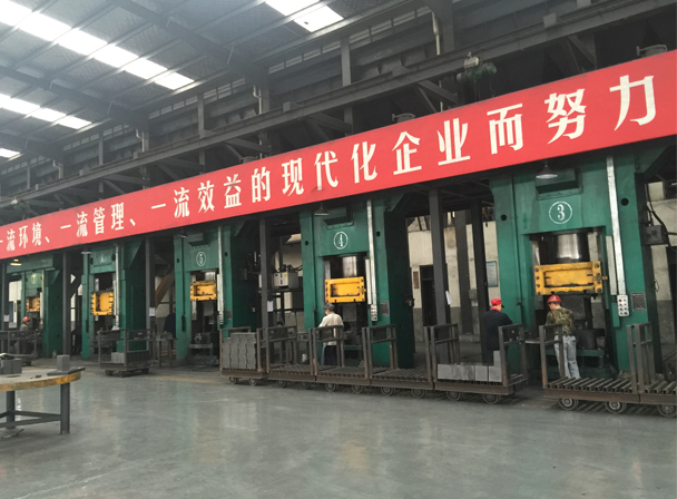 眼界大開，想不到還有這么干凈的鎂碳磚廠